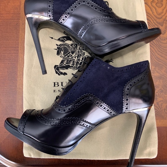 Burberry English Brunswick 110 Peep Toe Ankle Boot - Picture 1 of 16